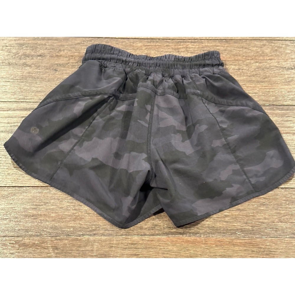 Lululemon Track That Short 5" Women Size 4 deep camo gym running workout active - Picture 3 of 5